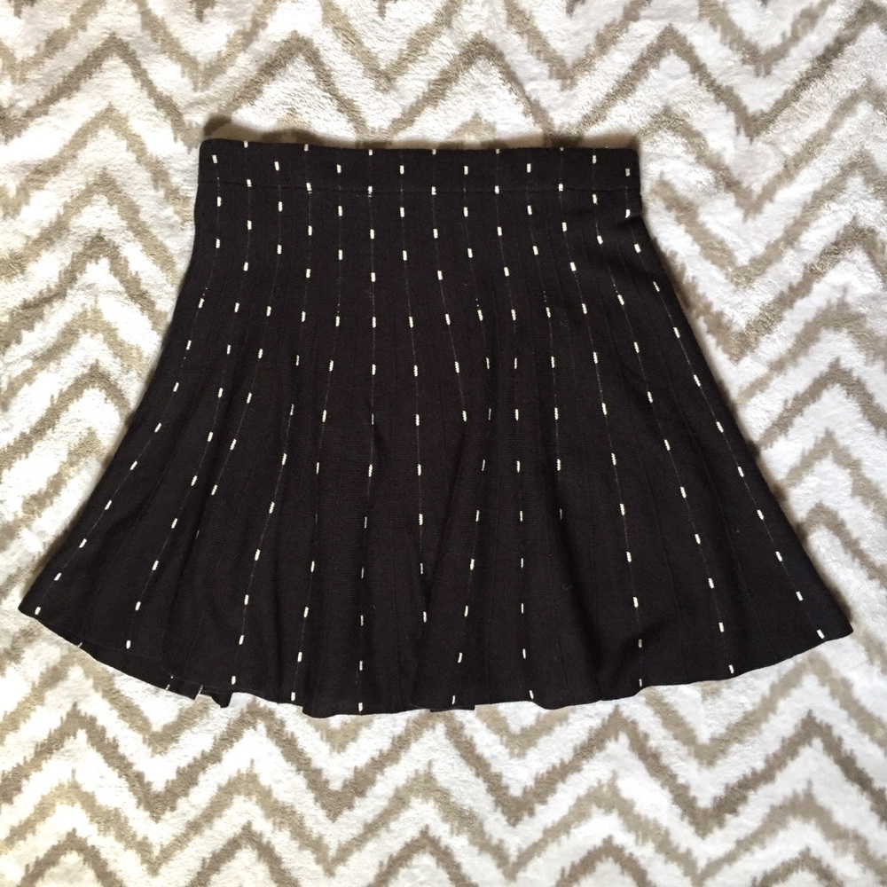 Black and White Detailed Skirt